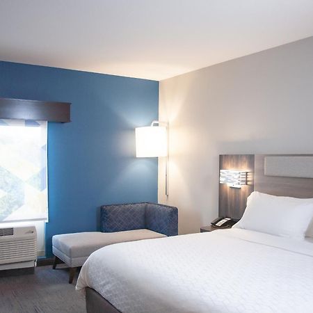 Holiday Inn Express & Suites Overland Park By Ihg Exterior foto