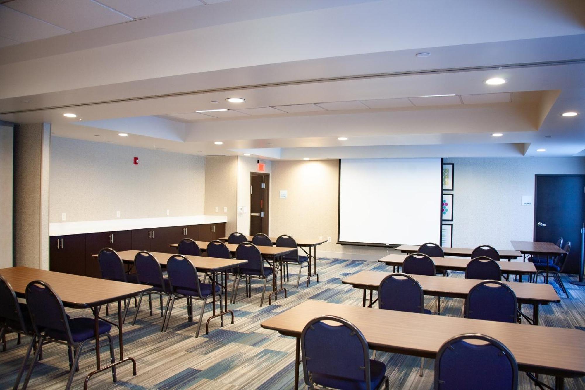 Holiday Inn Express & Suites Overland Park By Ihg Exterior foto