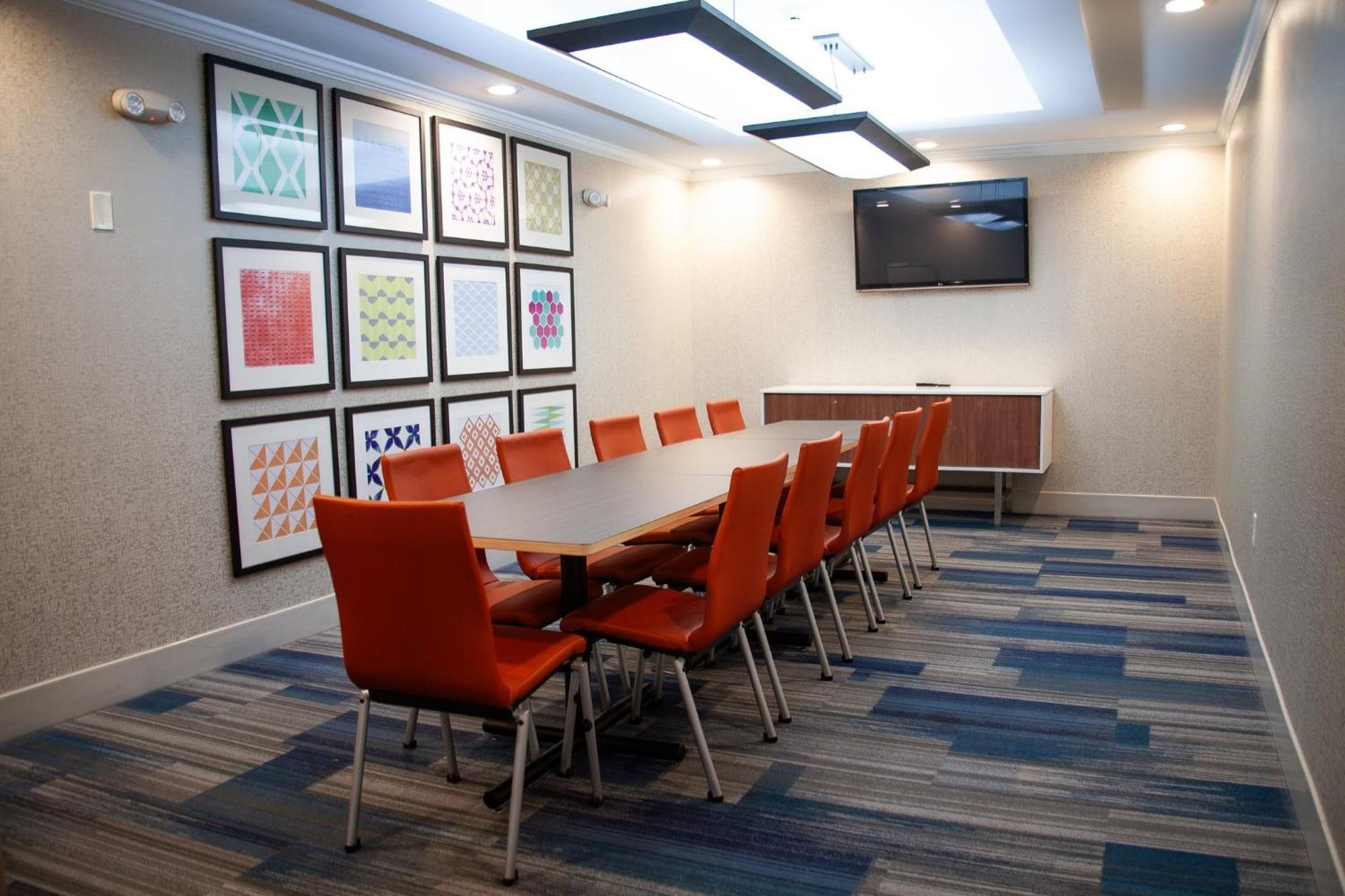 Holiday Inn Express & Suites Overland Park By Ihg Exterior foto